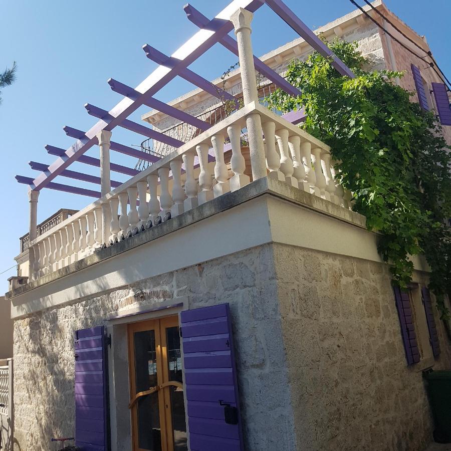 Jardin Kapetanova Kuca Lägenhet Veli Iž Exteriör bild