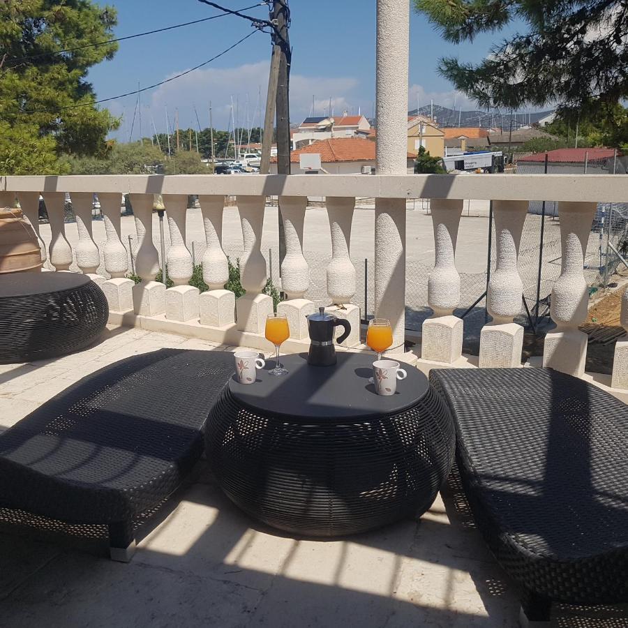 Jardin Kapetanova Kuca Lägenhet Veli Iž Exteriör bild
