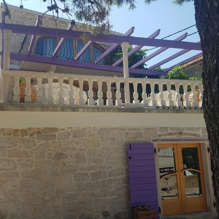 Jardin Kapetanova Kuca Lägenhet Veli Iž Exteriör bild