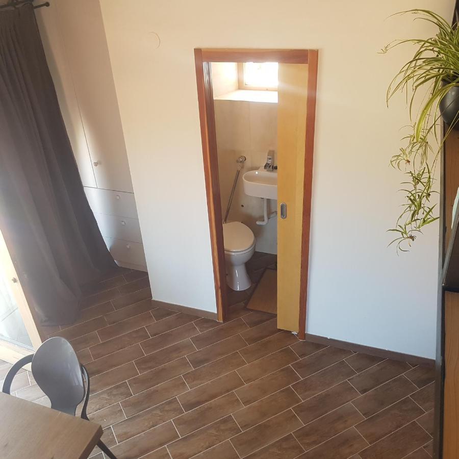 Jardin Kapetanova Kuca Lägenhet Veli Iž Exteriör bild